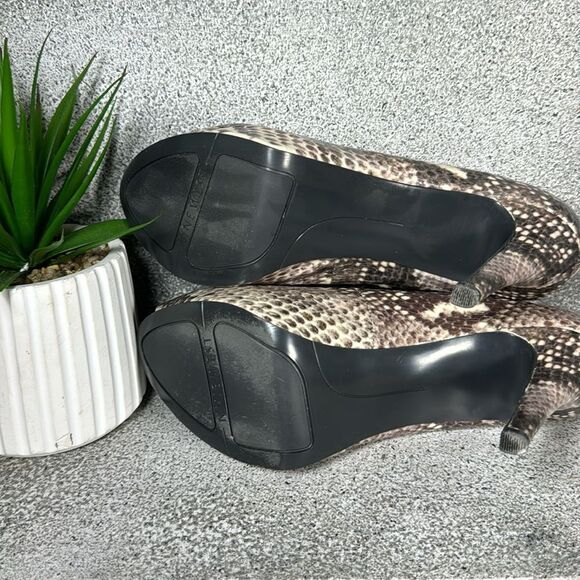 Nine West Snakeskin Peep Toed Stilettos Heels Size 8 - Picture 10 of 10